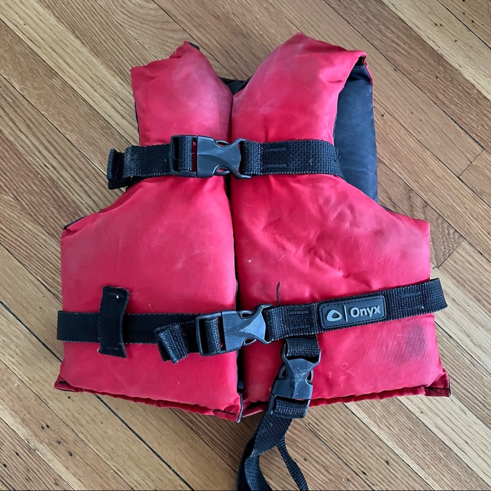 Onyx child life jacket